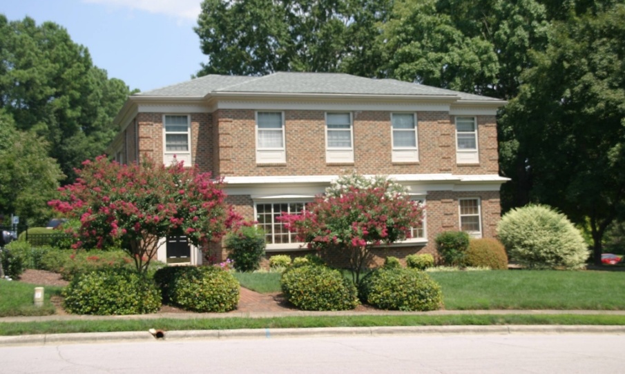 Exterior of Dalton Hunt Dentistry office building