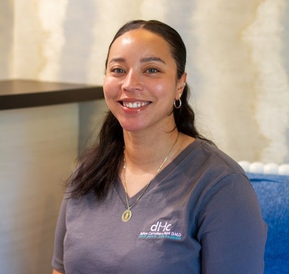 Registered dental hygienist Moriah